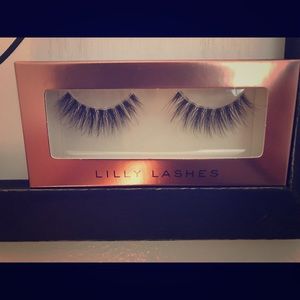 Lilly Lashes 

Faux Mink Limited Edition.